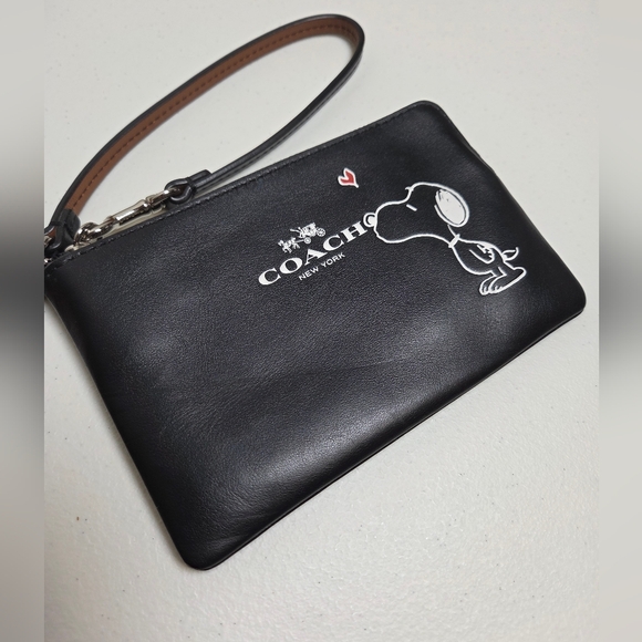 Rare Black Coach X Peanuts Snoopy Wristlet